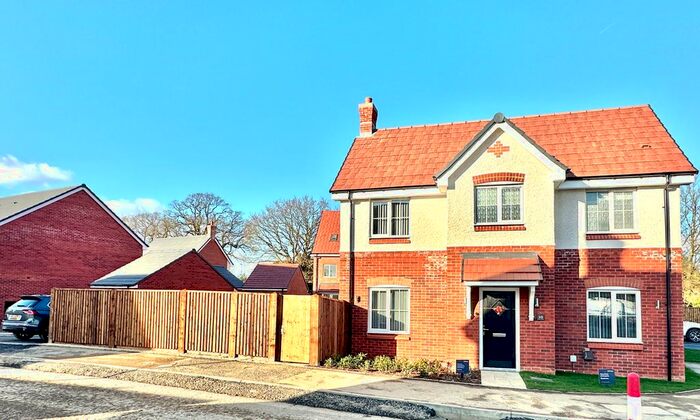 3 Bedroom Detached House To Rent In Abbots Drive, Oadby, Leicester, LE2