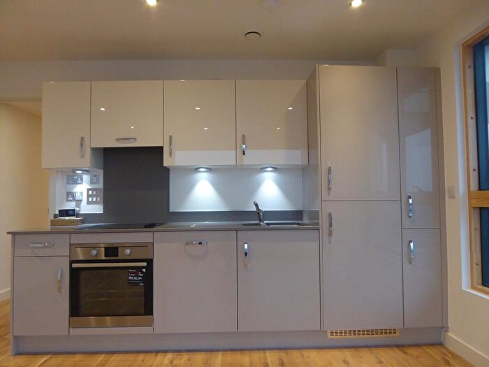 2 Bedroom Apartment To Rent In Hewitt, Alfred Street, Reading, RG1