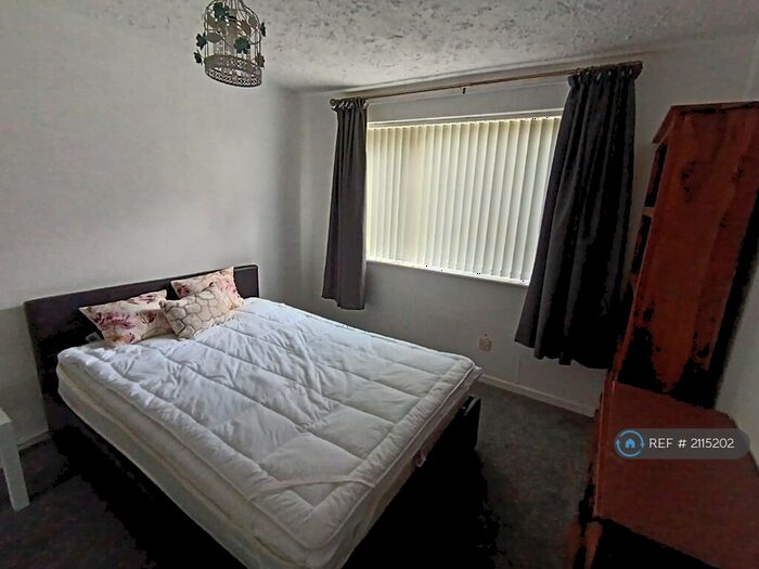 1 Bedroom Flat To Rent In Swan Copse, Birmingham, B25