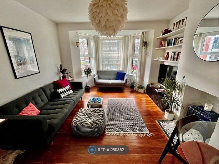 3 Bedroom Flat To Rent In Millington House, London, N16