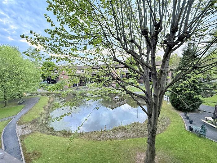 2 Bedroom Flat To Rent In Alderney Street, Nottingham, NG7