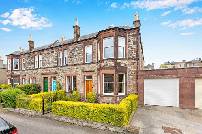 3 Bedroom Flat For Sale In Ross Gardens, Newington, Edinburgh, EH9