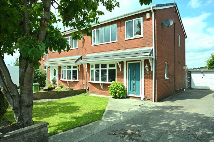 3 Bedroom Semi Detached House For Sale In Heather Avenue, Shaw, Oldham, Greater Manchester, OL2