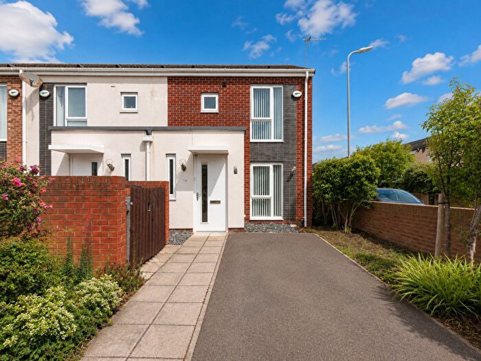 3 Bedroom End Of Terrace House For Sale In Virginia Street, Southport, PR8
