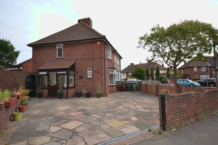 2 Bedroom Terraced House To Rent In Hewett Road, Dagenham, RM8