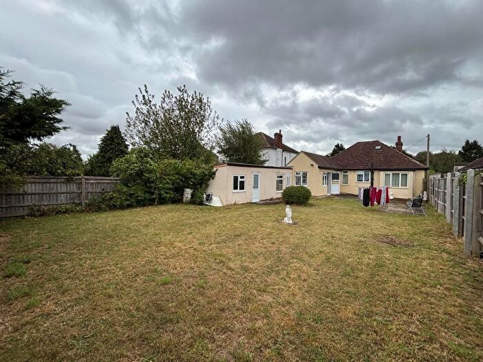 3 Bedroom Detached Bungalow For Sale In Begbroke, Fernhill Road, OX5