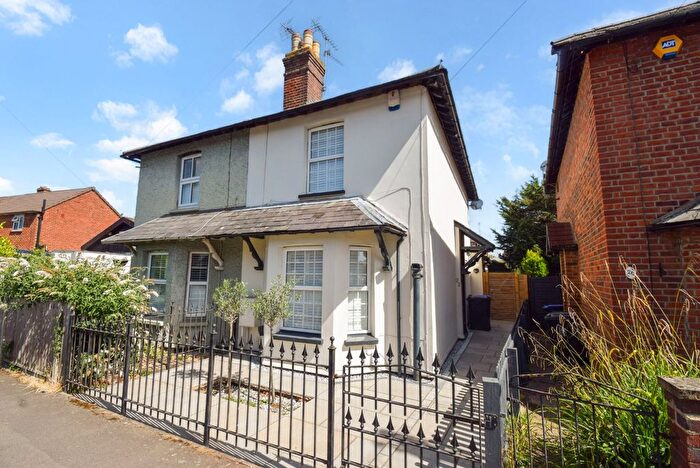 3 Bedroom Semi-Detached House For Sale In Almond Road, Burnham, Buckinghamshire, SL1