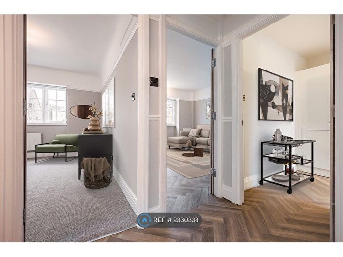 3 Bedroom Flat To Rent In Richmond Chambers, Bournemouth, BH2