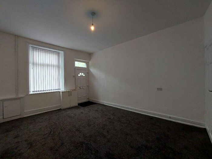 2 Bedroom Property To Rent In Coal Clough Lane, BB11