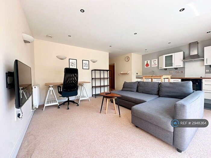 1 Bedroom Flat To Rent In Adriatic Apartments, London, E16