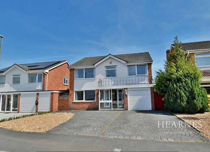 4 Bedroom Detached House For Sale In Wollaton Road, Ferndown, BH22