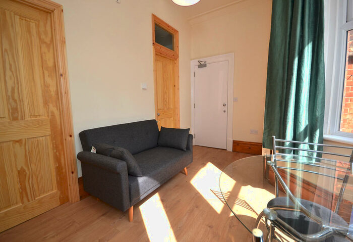 Studio To Rent In Denmark Road, Reading, Berkshire, RG1