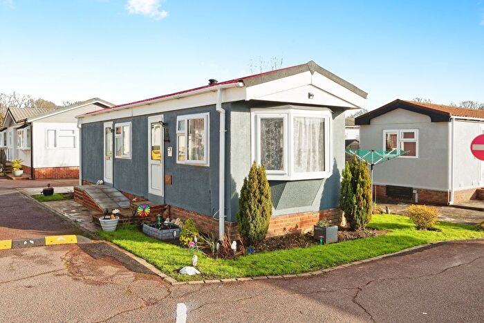 1 Bedroom Property For Sale In Bluebell Woods, Canterbury, Kent, CT2