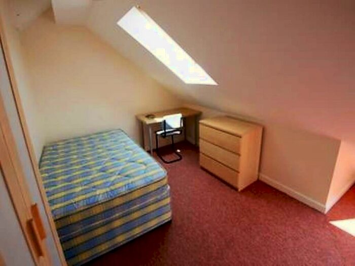 6 Bedroom Terraced House To Rent In Filton Avenue, Horfield, Bristol, BS7