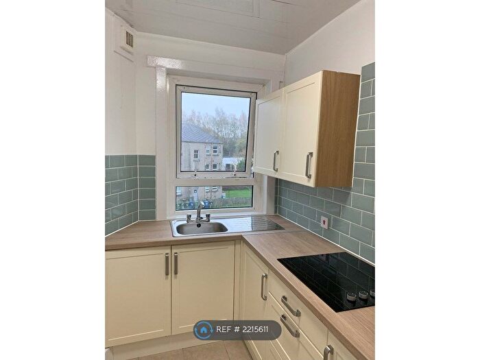 4 Bedroom Flat To Rent In High Street, Johnstone, PA5