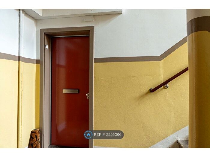 1 Bedroom Flat To Rent In Dumbarton Road, Glasgow, G11