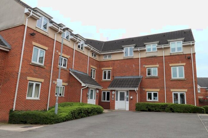 2 Bedroom Flat To Rent In Hill End Crescent, LS12