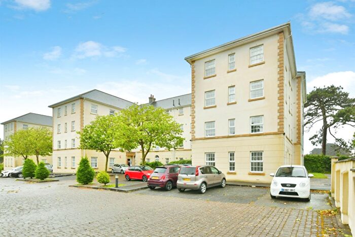 2 Bedroom Flat For Sale In Emily Gardens, Plymouth, PL4