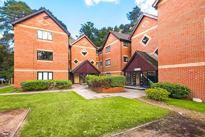 1 Bedroom Apartment For Sale In Wayland Close, Bracknell, RG12