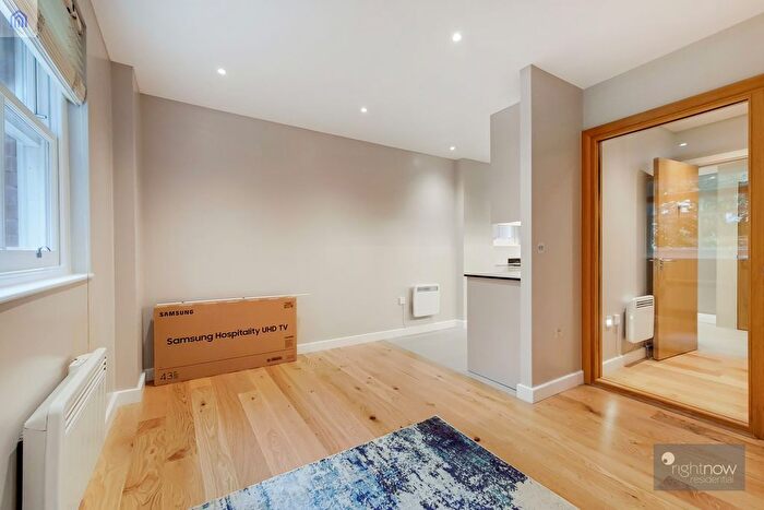 1 Bedroom Flat To Rent In Earls Court Road, London, London, SW5