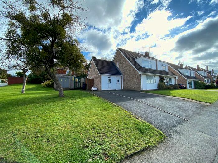 3 Bedroom Semi-Detached House To Rent In Hawkwood Crescent, Worcester, WR2