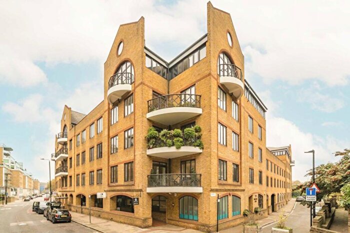 2 Bedroom Flat To Rent In Knighten Street, Wapping, E1W