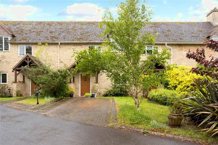3 Bedroom Terraced House To Rent In Coach House Mews, Spring Hill Road, Begbroke, Kidlington, OX5