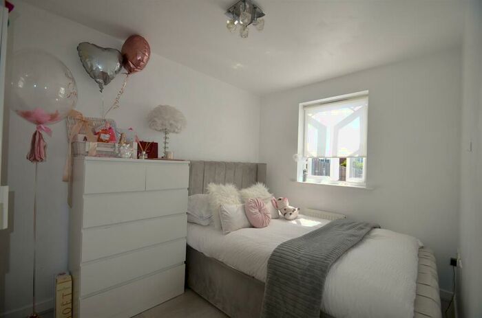 2 Bedroom Semi-Detached House For Sale In Ivel Road, Shefford, SG17