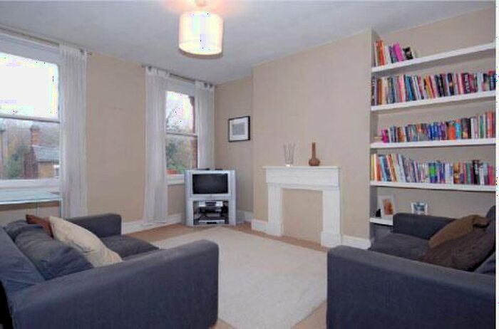 2 Bedroom Flat To Rent In Blythwood Road, Finsbury Park, N4