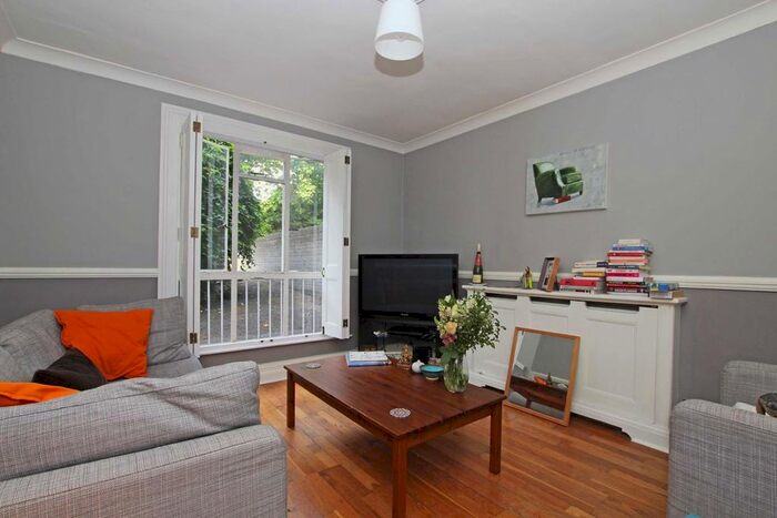 1 Bedroom Flat To Rent In Highbury Grove, London, N5