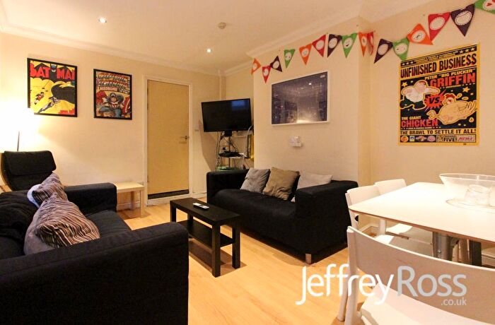 8 Bedroom Private Hall To Rent In Harriet Street, Cathays, CF24