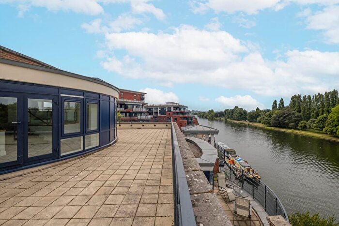 3 Bedroom Penthouse To Rent In Stevens House Kingston Upon Thames, KT1
