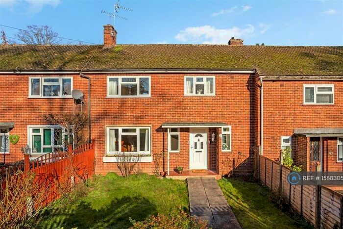 3 Bedroom Terraced House To Rent In Nell Gwynne Close, Ascot, SL5