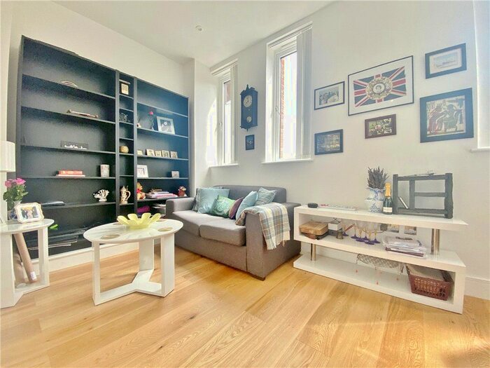 1 Bedroom Studio To Rent In Douglas Road, Hounslow, TW3