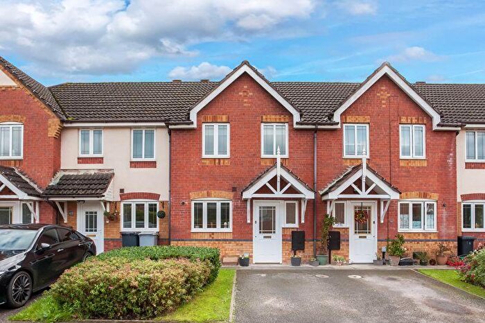 3 Bedroom Mews To Rent In Kensington Drive, Congleton, CW12