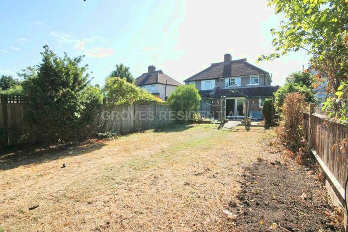 4 Bedroom Semi-Detached House To Rent In Hollington Crescent, New Malden, KT3