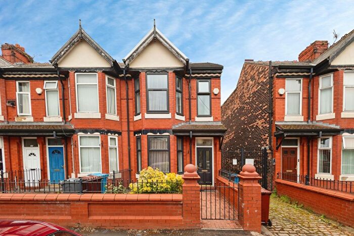 6 Bedroom End Of Terrace House For Sale In Lloyd Street South, Manchester, Greater Manchester, M14