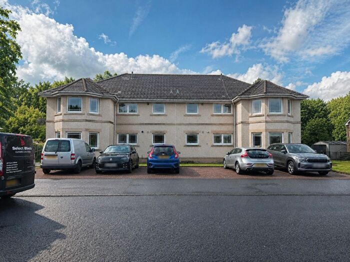 3 Bedroom Flat To Rent In Allands Avenue, Inchinnan, Renfrewshire, PA4