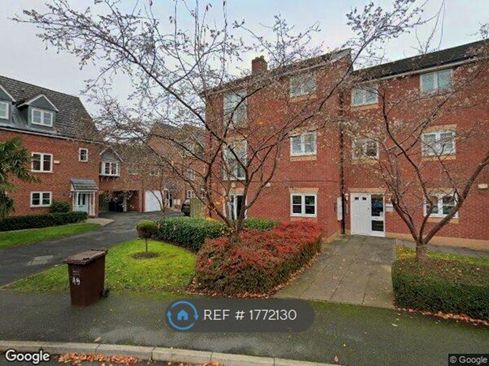 2 Bedroom Flat To Rent In Lawnhurst Avenue, Wythenshawe, Manchester, M23