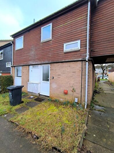 4 Bedroom End Terrace House To Rent In North Holme Court, Abington, Northampton, NN3