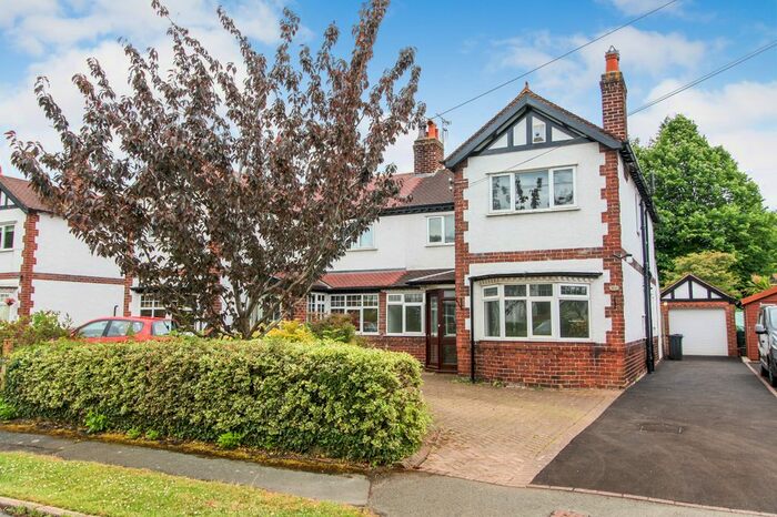 3 Bedroom Semi-Detached House To Rent In Glan Aber Park, Chester, Cheshire, CH4