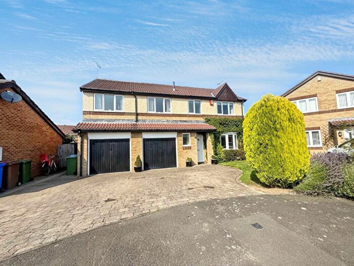 6 Bedroom Detached House For Sale In Pinewood Avenue, Cramlington, Northumberland, NE23
