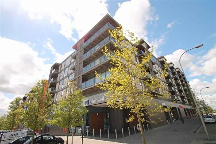 2 Bedroom Flat To Rent In Merrivale Mews, Milton Keynes, MK9