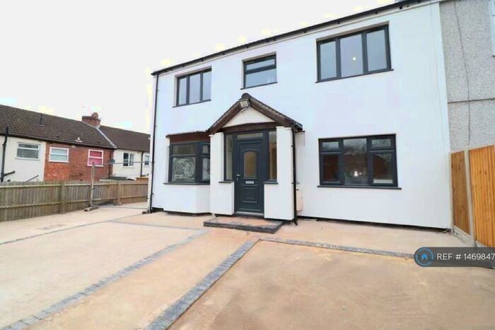 3 Bedroom Flat To Rent In Knight Avenue, Coventry, CV1