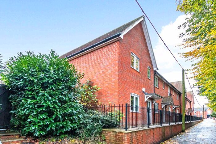 2 Bedroom Flat To Rent In Eagles Close, Wantage, OX12