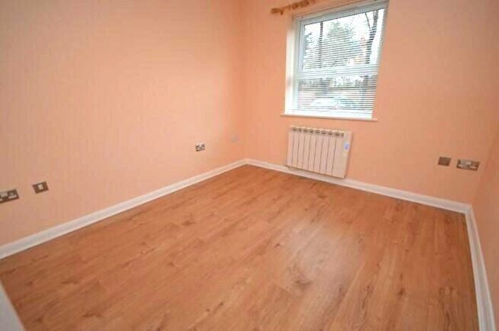 2 Bedroom Flat To Rent In Loughborough Road, West Bridgford, Nottingham, Nottinghamshire, NG2