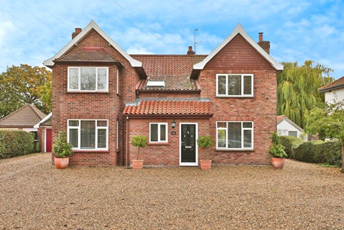 4 Bedroom Detached House For Sale In High Green, Brooke, Norwich, Norfolk, NR15