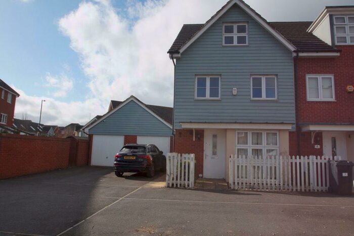 4 Bedroom House To Rent In Bantry Road, SL1