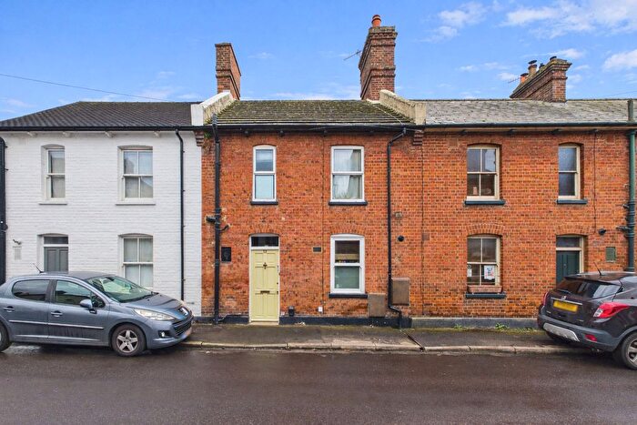 3 Bedroom Terraced House For Sale In Herbert Street, Hemel Hempstead, HP2