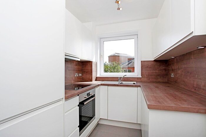 1 Bedroom Flat To Rent In Homer Drive, London, E14